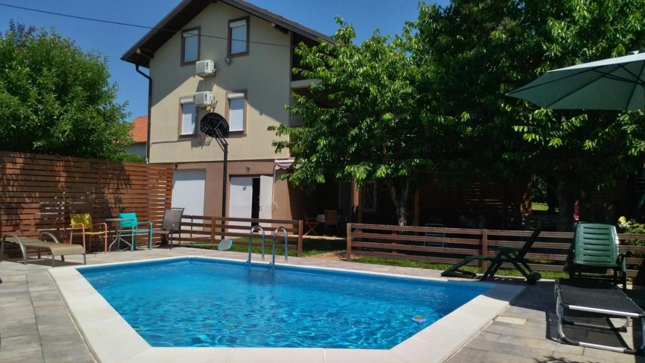 Home Away From Home Ilidža Exterior foto